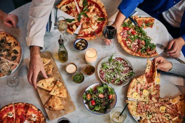 BookNoFees: Restavracija – De Pizzabakkers – Amsterdam – Pekači pic, fotografija 2