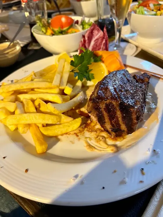 BookNoFees: Restavracija – Pampeses – Hilchenbach – Podeželje, fotografija 2