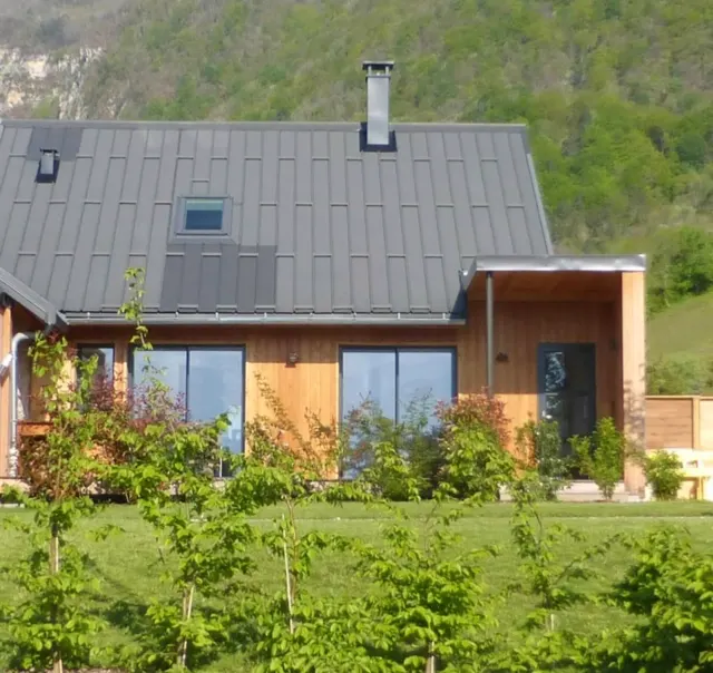 BookNoFees: Prostorna počitniška hiša – bazen in pogled na gore v Savoji, 7 oseb – St Pierre D'albigny