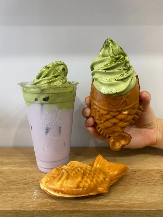 BookNoFees: Kavarna – Hanami Taiyaki - Coffeeshop Icecream – Paris – Hanami Taiyaki – Kava in sladoled, fotografija 3