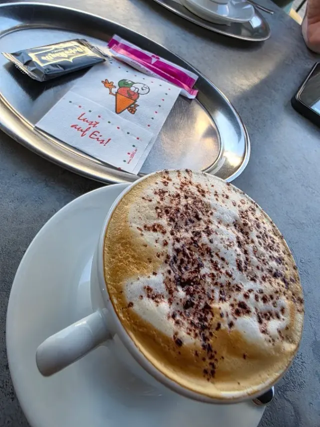 BookNoFees: Restavracija – Eiscafé Venezia – Breckerfeld – Eiscafé Venezia, fotografija 2