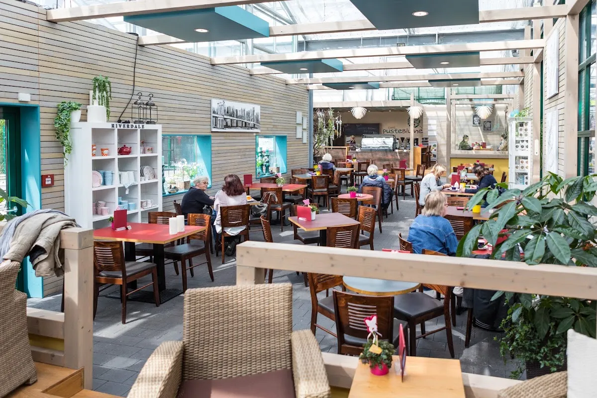 BookNoFees: Restavracija – Cafe Pusteblume – Sprockhövel – Kavarna Pusteblume, fotografija 1