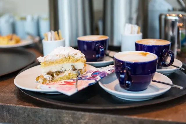 BookNoFees: Restavracija – Cafe Pusteblume – Sprockhövel – Kavarna Pusteblume, fotografija 3
