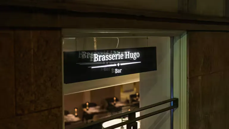 BookNoFees: Restavracija – Brasserie Hugo – Copenhagen – Pivnica Hugo, fotografija 1