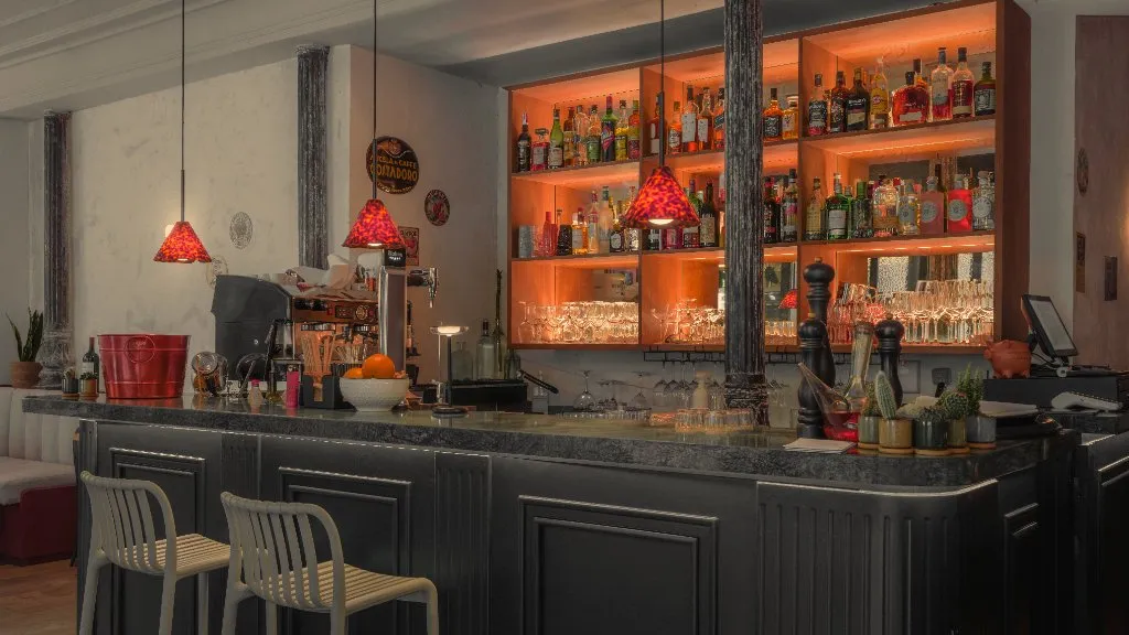 BookNoFees: Restavracija – D'oro – Madrid – Zlato, fotografija 1
