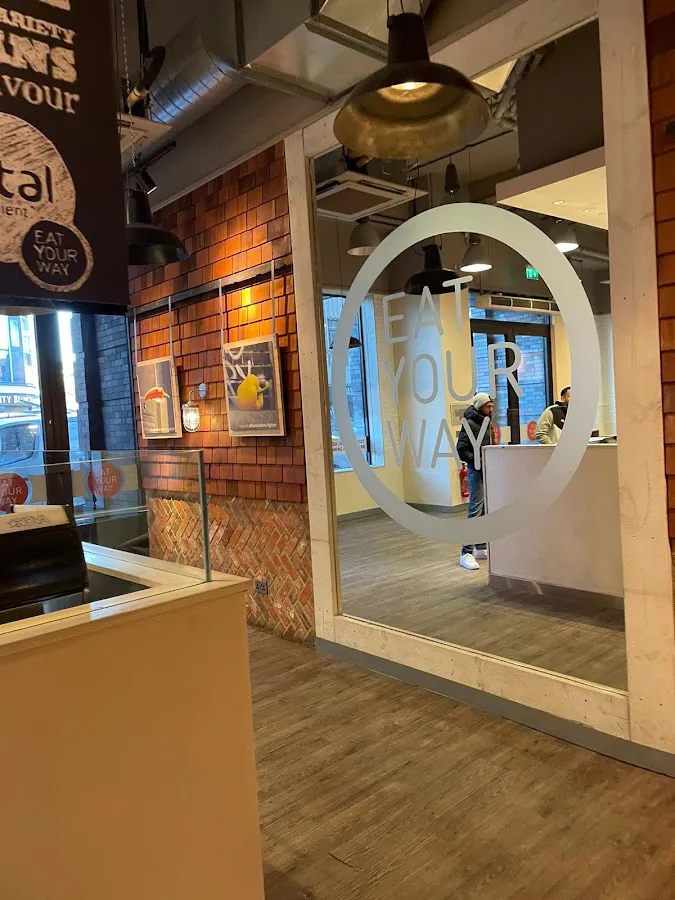 BookNoFees: Kavarna – Cafe Victoria – London – Kavarna Victoria, fotografija 1