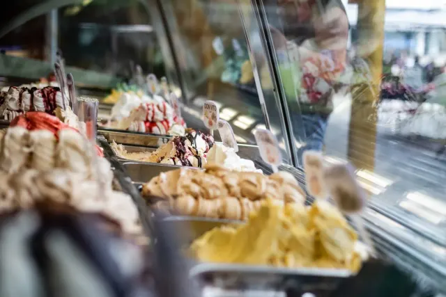 BookNoFees: Sladoled – Eiscafé Venezia – Soest – Eiscafé Venezia, fotografija 2
