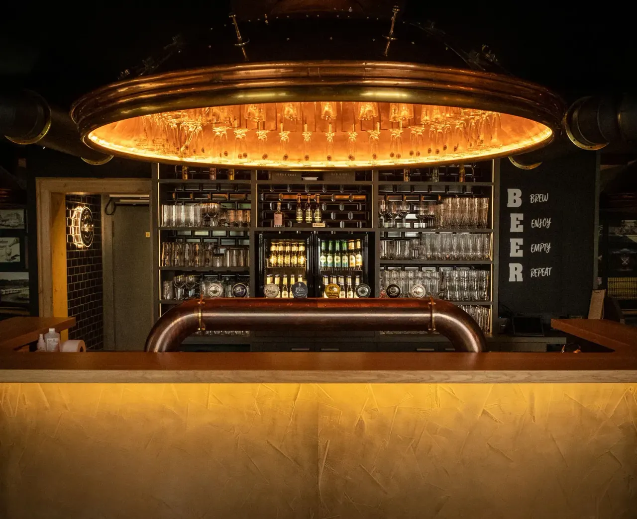 BookNoFees: Restavracija – Sudhaus im Warsteiner Brauhaus – Warstein – Varilnica v Warsteiner Brauhausu, fotografija 1