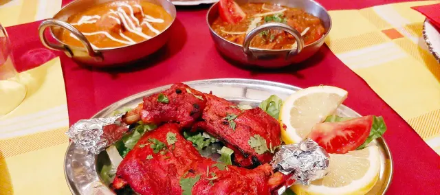 BookNoFees: Restavracija – Himalaya's kashmir – Rome – Kašmir v Himalaji, fotografija 3
