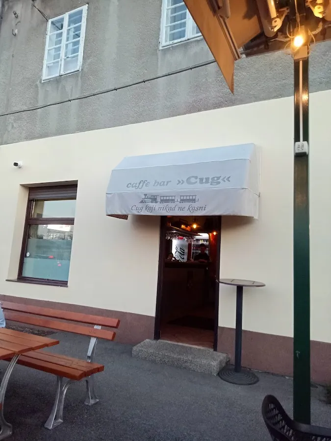 BookNoFees: Kavarna – Cug – Zagreb – Za rezanje, fotografija 1