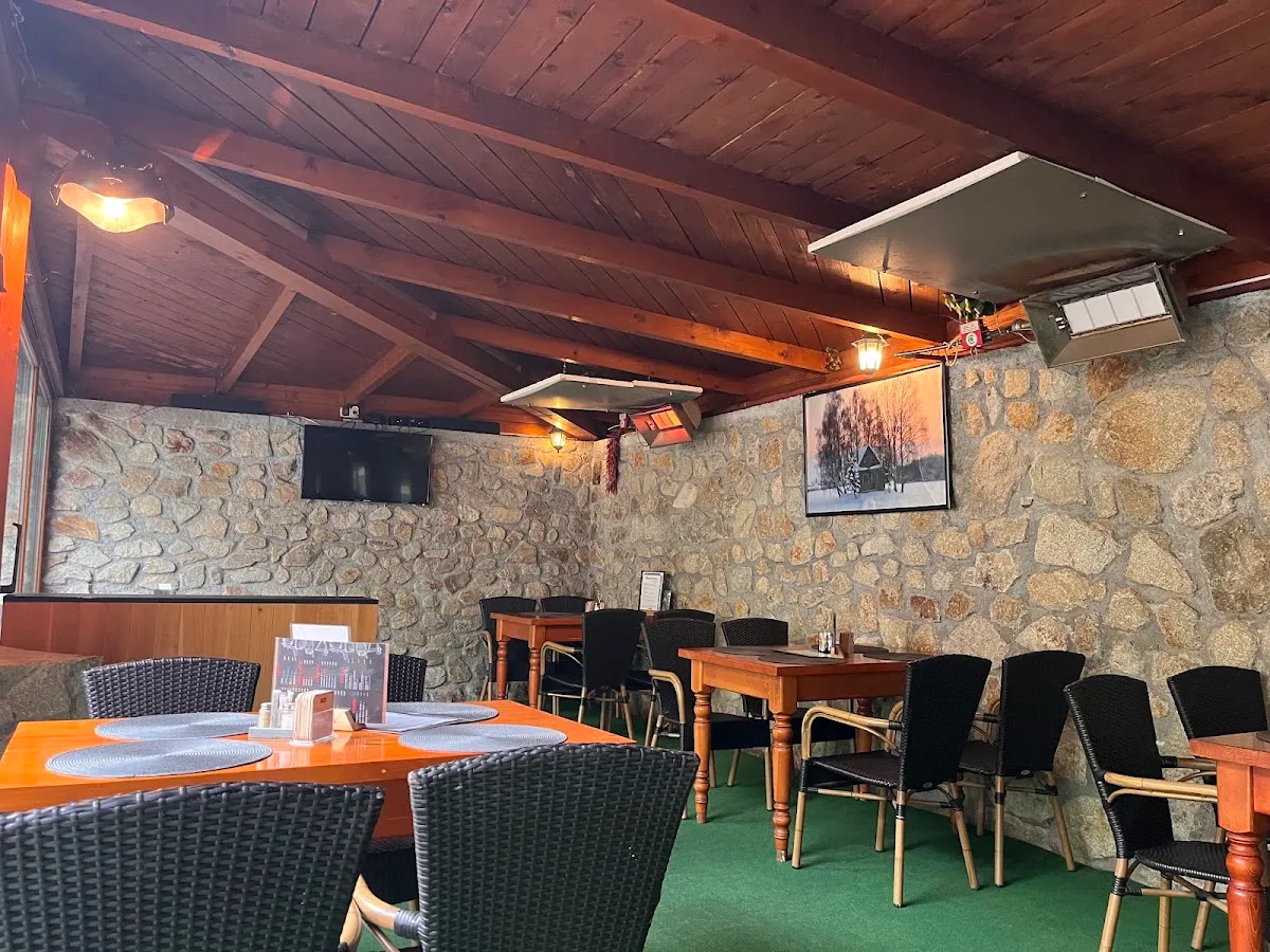 BookNoFees: Restavracija – 4 Stagioni – Bratislava – 4 letni časi, fotografija 1