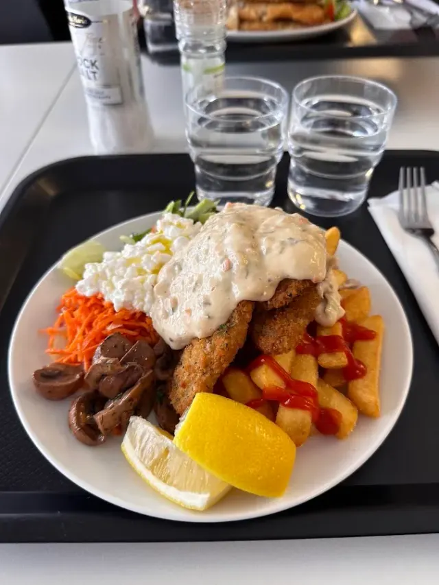 BookNoFees: Restavracija – Ravintola Loru – Helsinki – Restavracija Loru, fotografija 3