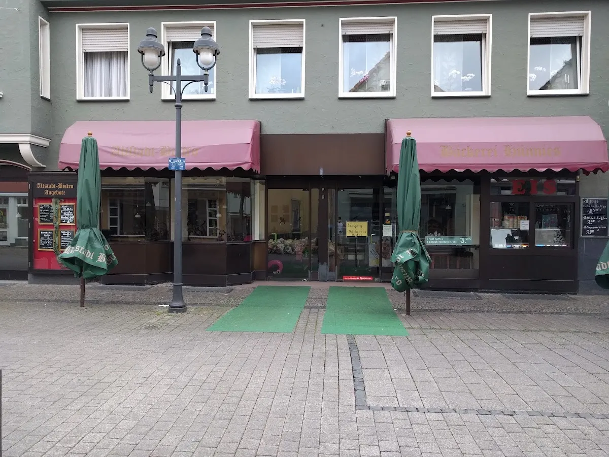 BookNoFees: Restavracija – Bäckerei & Altstadt-Bistro Hünnies – Werl – Pekarna in bistro v starem mestnem jedru Hünnies, fotografija 1