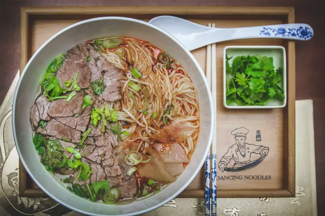 BookNoFees: Restavracija – Dancing Noodles – Vienna – Plesajoče rezance, fotografija 2
