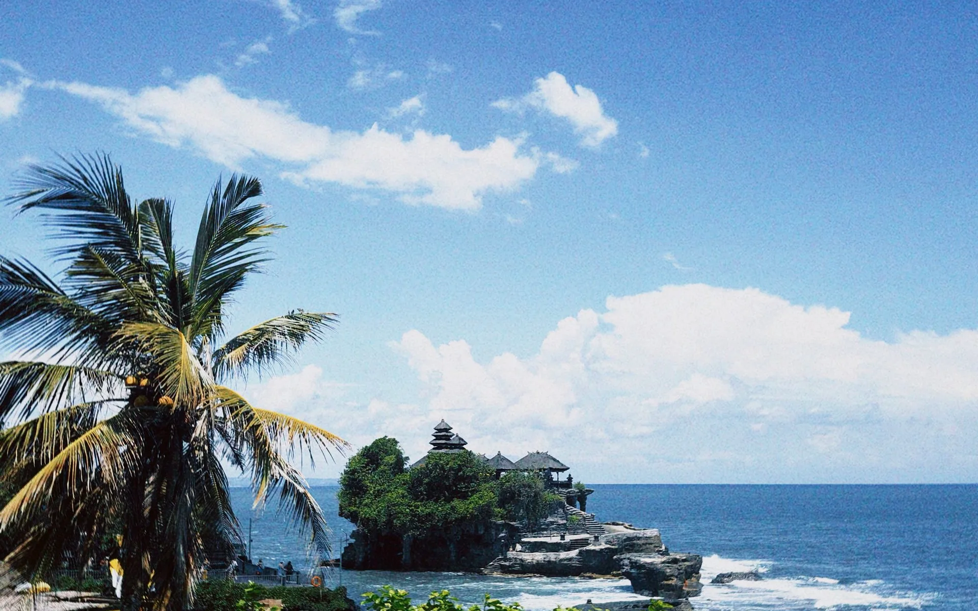 Tempel Tanah Lot na obali Balija